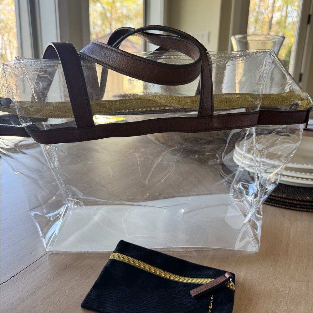 New- Mb Greene Clear Tote Bag with Brown Trim, gold zipper and Removable Pouch